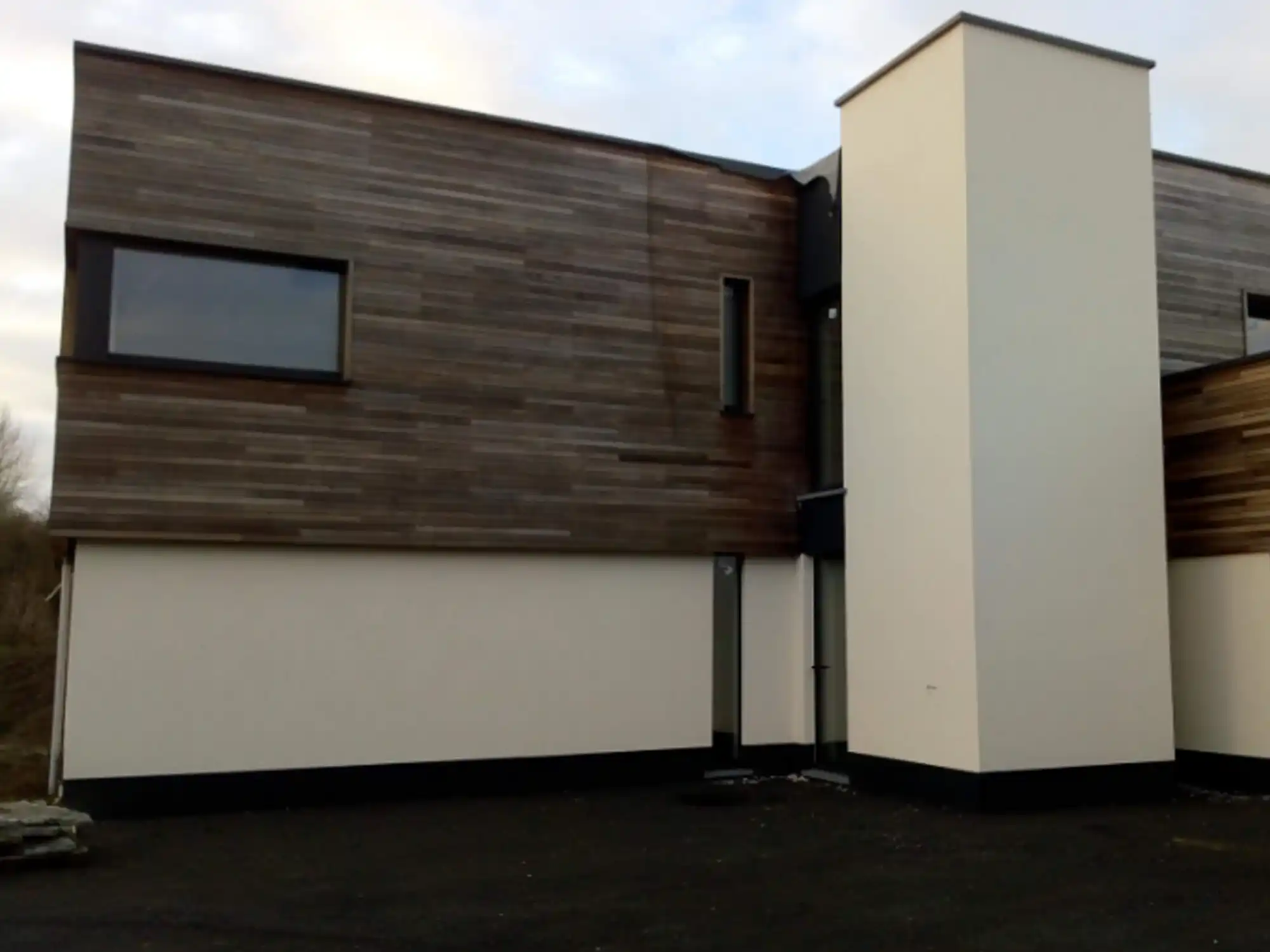 Détail de façade en bardage bois